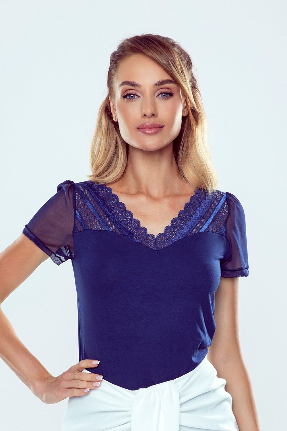 Blouse model 179549
